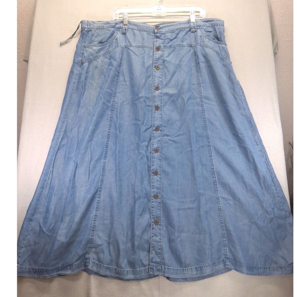Women's Light Blue Denim Button-Front A-Line Skirt